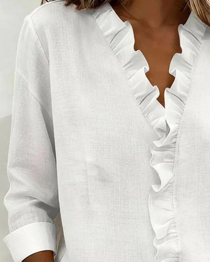 Blusa Elegante con Escote en V y Volantes Delicados