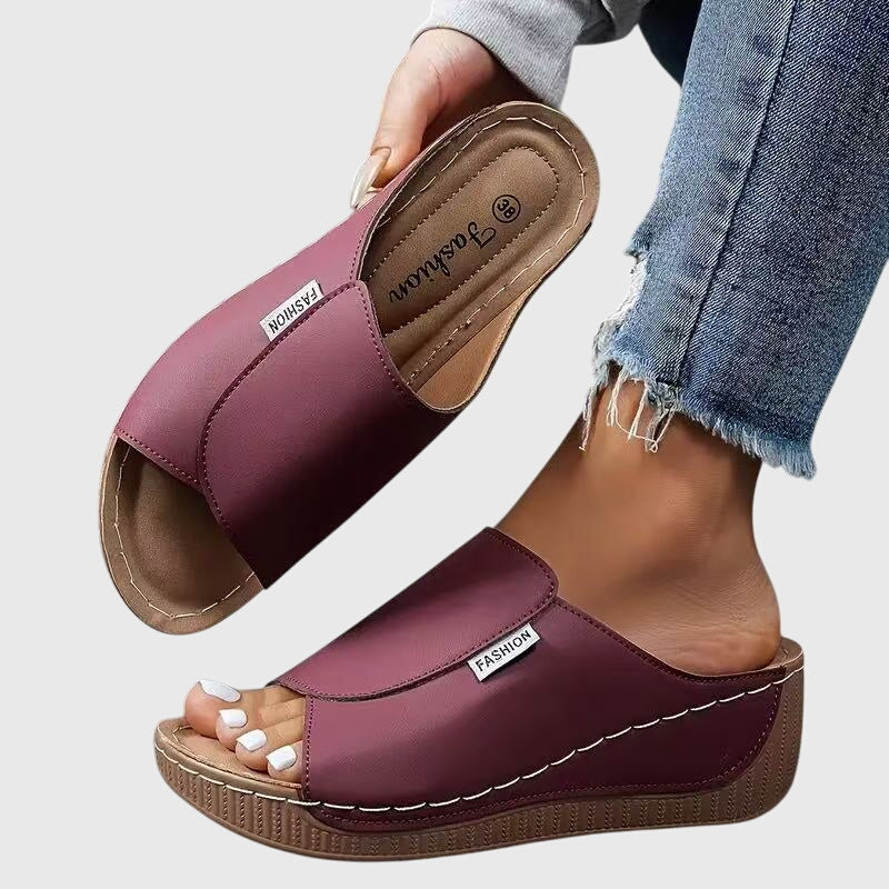 Bríd | Sandalias Clásicas Cómodas para Caminar