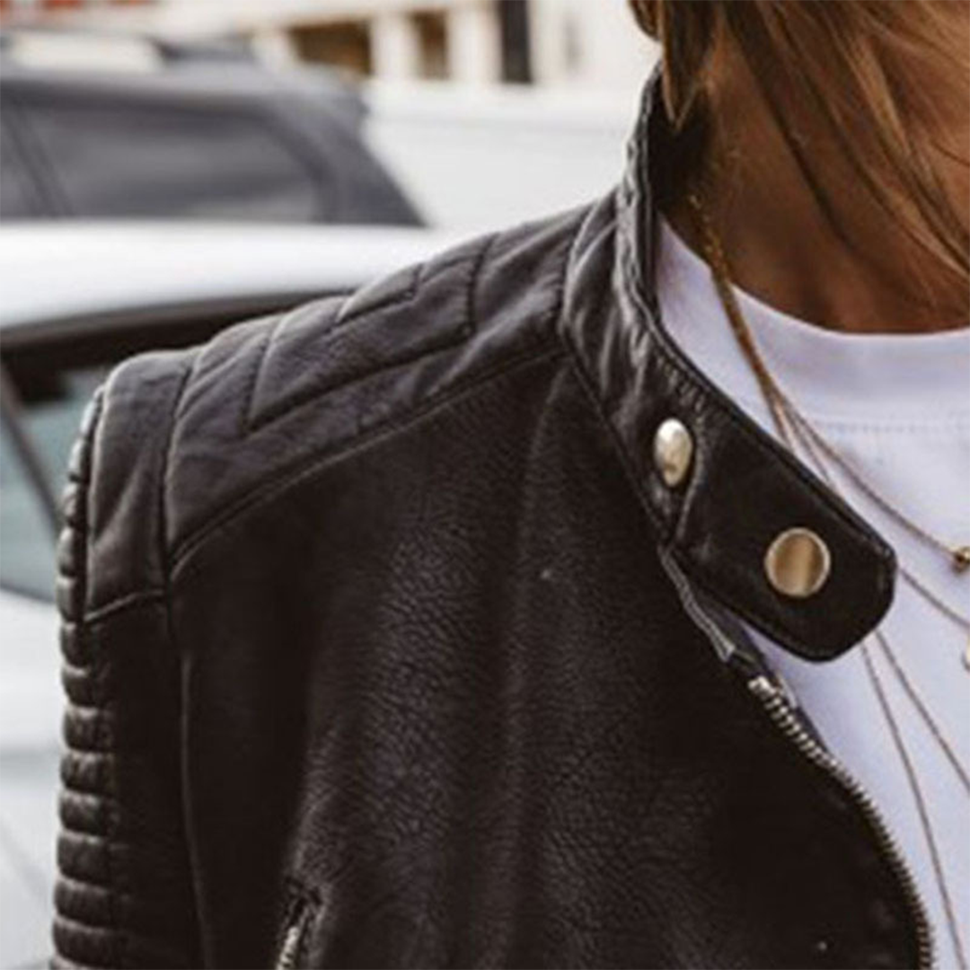 Etahm/ Elegante chaqueta de cuero negra para mujer con cuello de broches, manga larga, diseño acolchado y corte cropped estilo motero