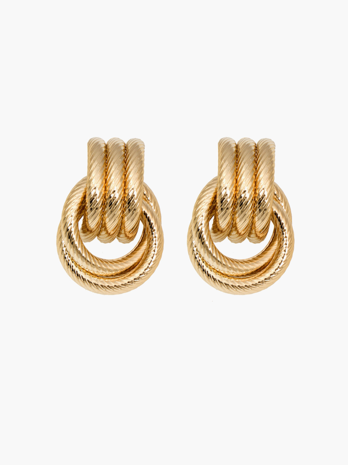 Nyla pendientes