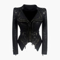 Caroline / Elegante chaqueta de cuero negra para mujer con hombros adornados con tachuelas, manga larga y corte peplum estilo biker