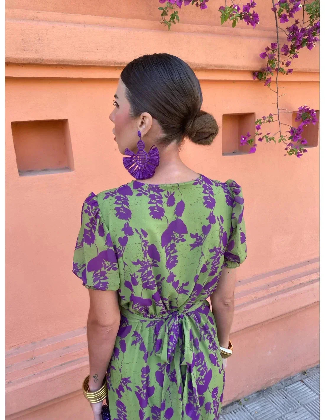 Vestido De Verano Elegante De Mujer Con Corte Fluido