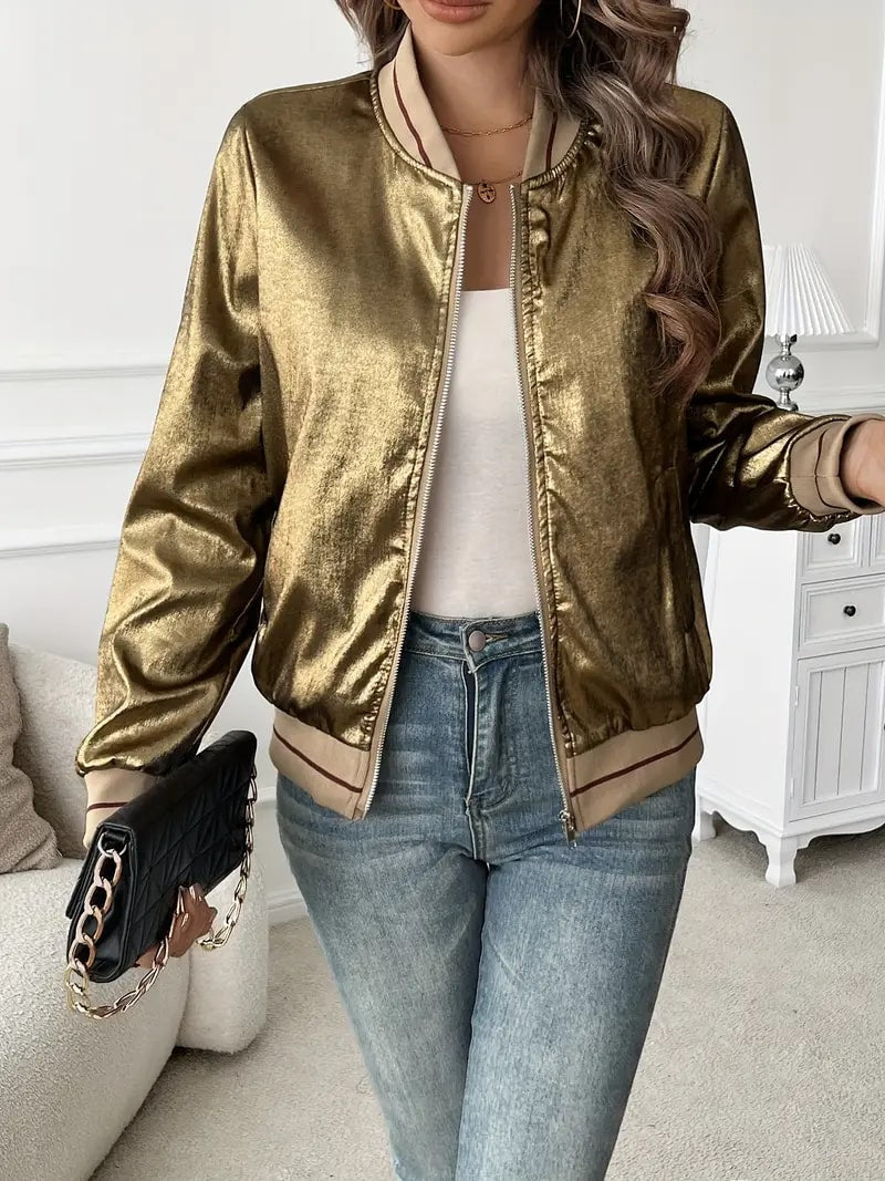 Elegante chaqueta bomber metalizada dorada para mujer con cuello de canalé, manga larga, cierre frontal con cremallera y estilo relajado