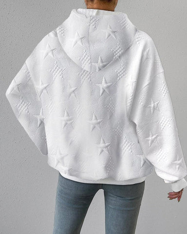Sudadera Blanca con Textura de Estrellas en Relieve Cómoda para Mujer con Capucha de Cordón, Manga Larga y Estilo Oversize Relajado