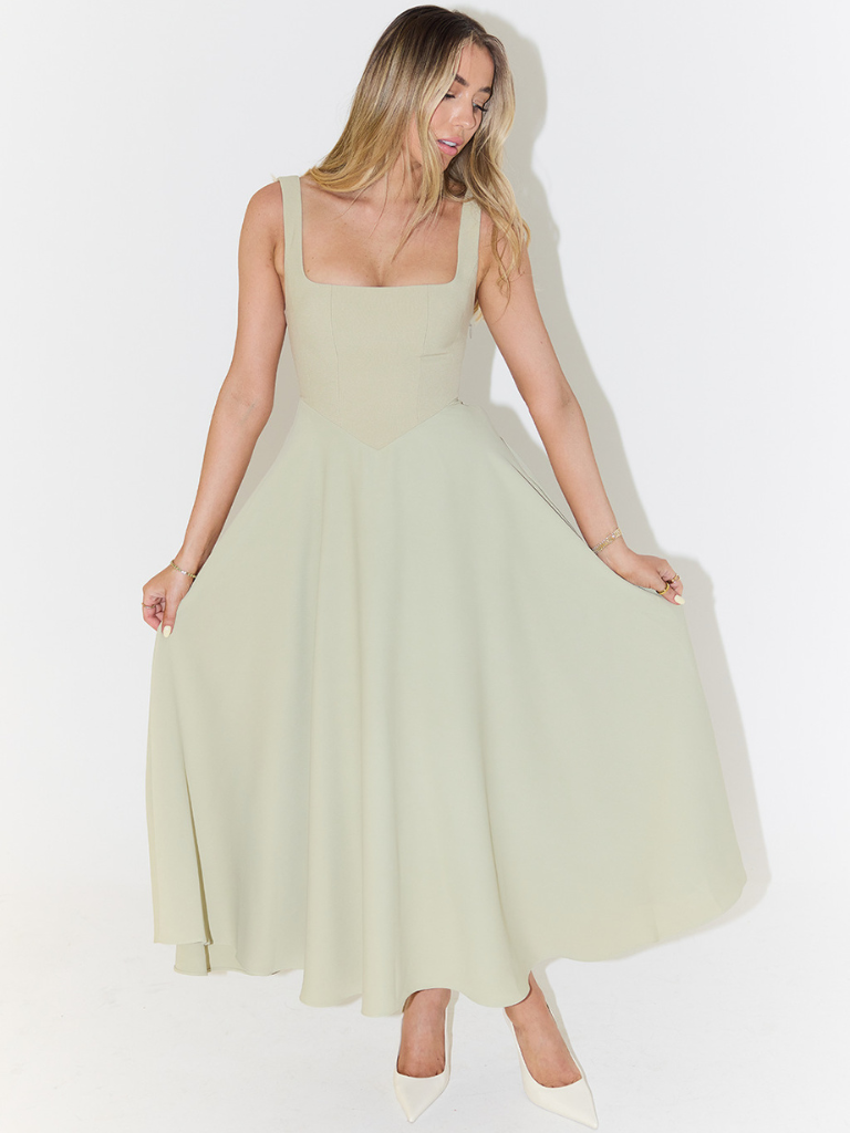 Vestido Midi Elegante con Escote Cuadrado Fluido