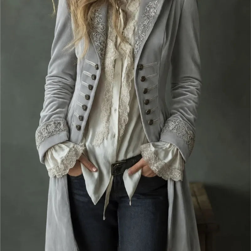 Laura | Chaqueta larga de terciopelo bordado