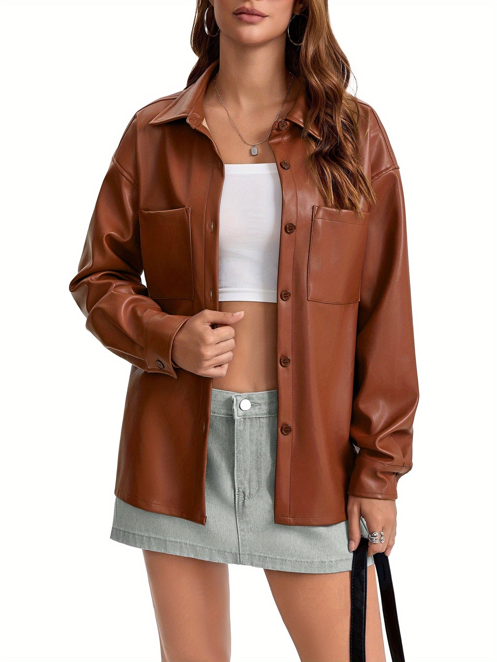 Verache / Chaqueta de cuero para mujer con botones delanteros, cuello camisero y corte oversize estilo sobrecamisa