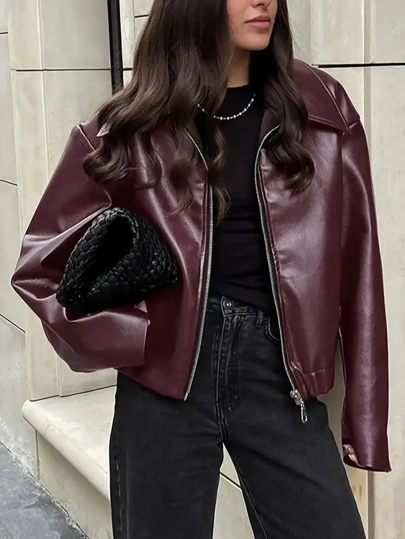 Vitoria / Elegante chaqueta de cuero sintético para mujer con cuello, manga larga y corte oversize cropped