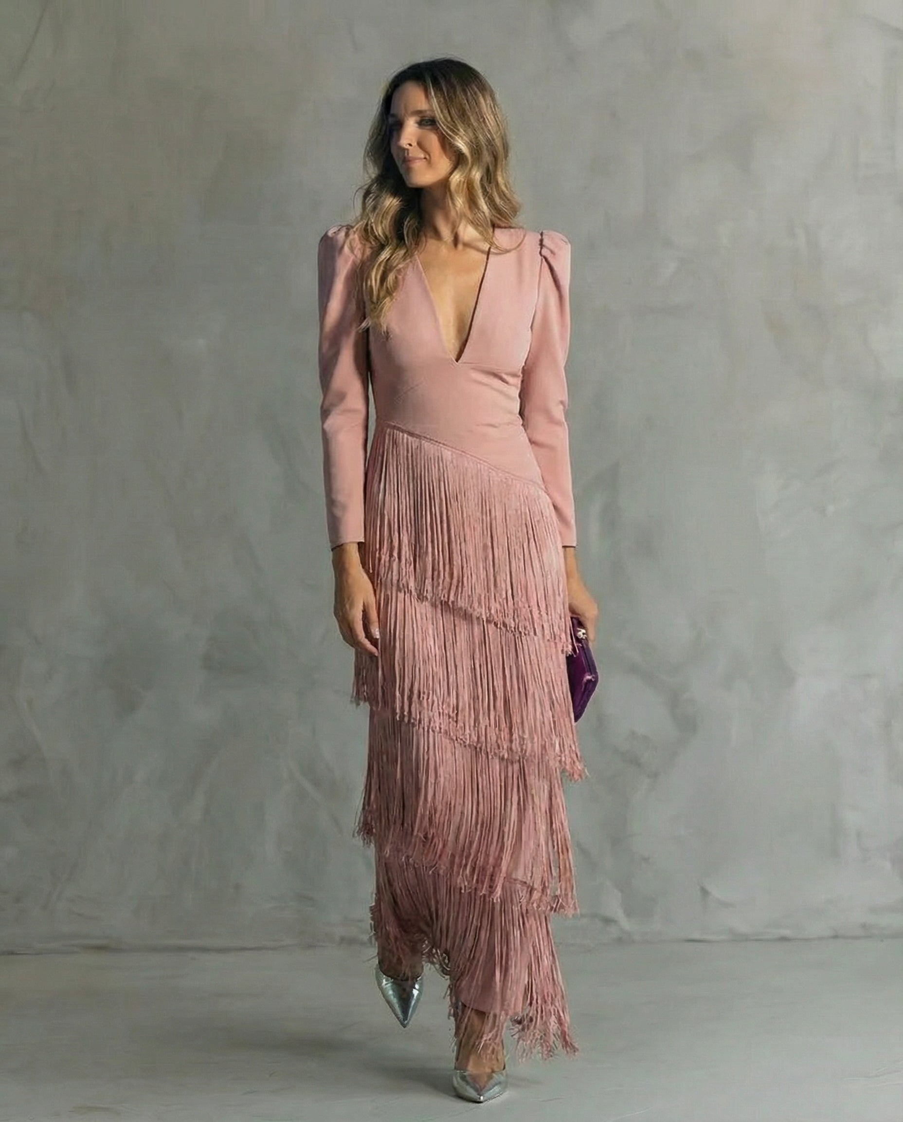 Vestido Midi Elegante con Flecos en las Mangas