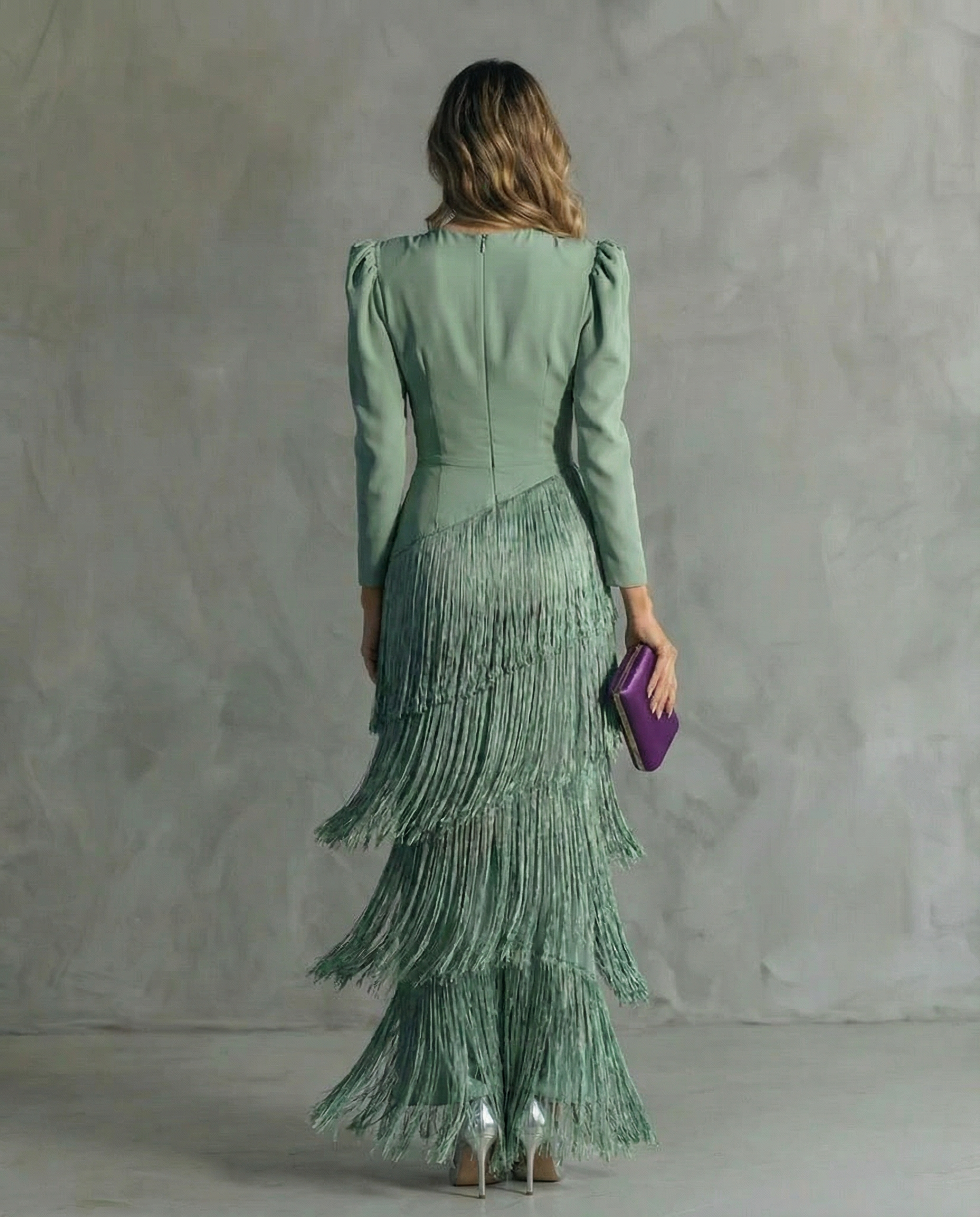 Vestido Midi Elegante con Flecos en las Mangas