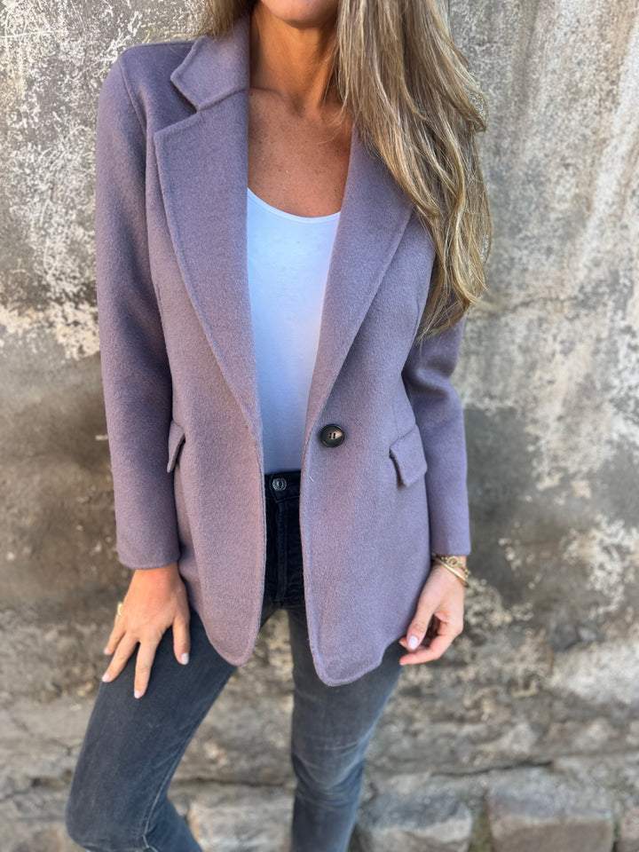 Blazer elegante texturizado para mujer con solapa de muesca, manga larga, cierre de un botón y corte de sastrería