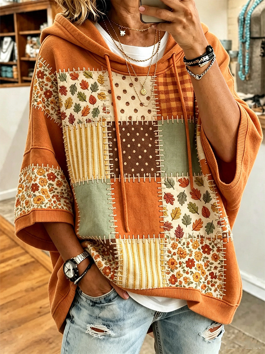 Corina | Sudadera oversize con capucha y estampado de hojas otoñales
