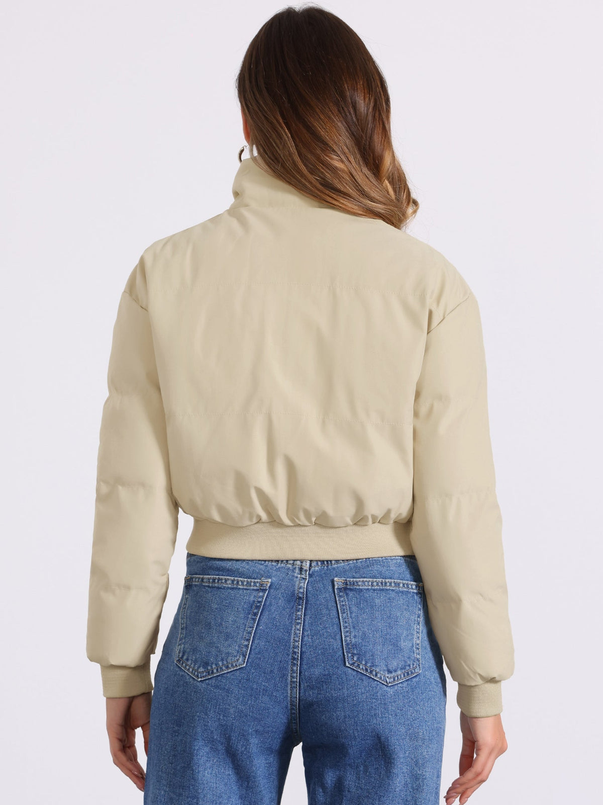 Chaqueta bomber desenfadada para mujer con cierre frontal de cremallera, cuello alto, diseño acolchado y estilo corto