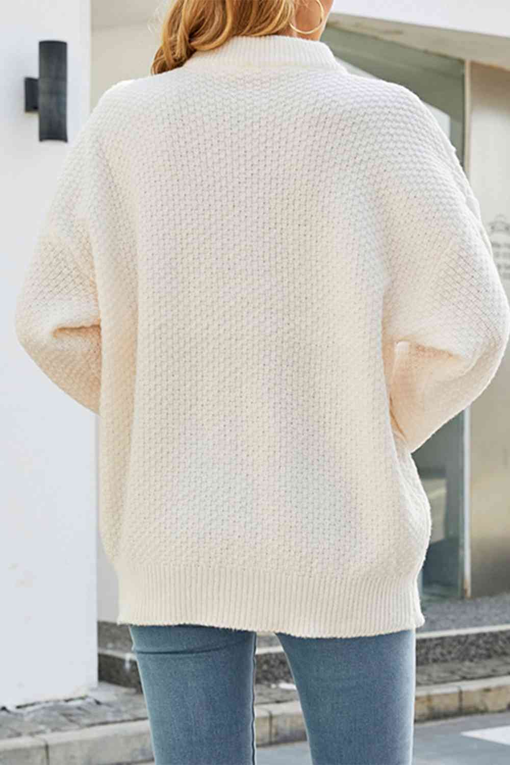 Jersey de Punto Trenzado Acogedor para Mujer con Cuello Alto Simulado, Manga Larga y Estilo Oversize Relajado