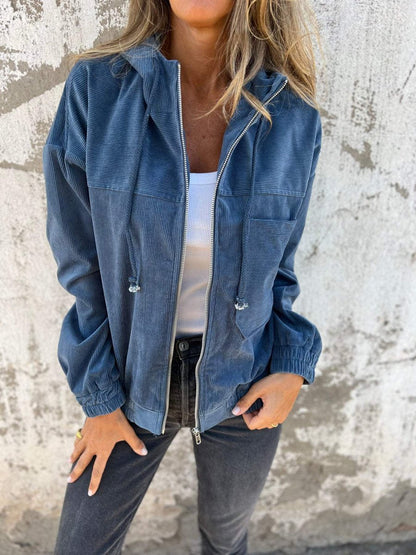 Laura | Chaqueta acanalada con capucha y cremallera