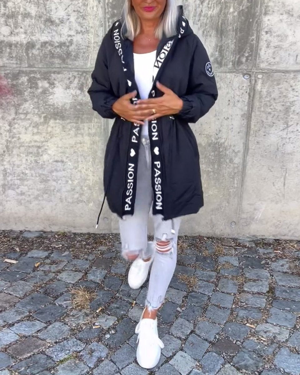 Camila | Parka midi con capucha y cordón