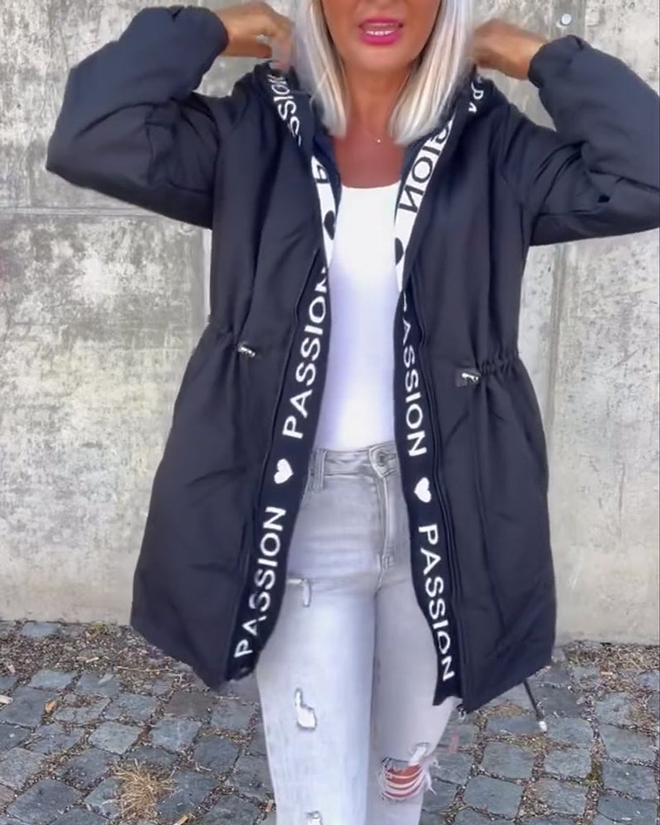 Camila | Parka midi con capucha y cordón