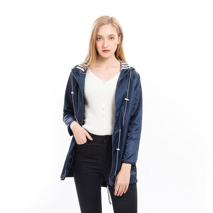 Margarita | Impermeable con capucha y cordón