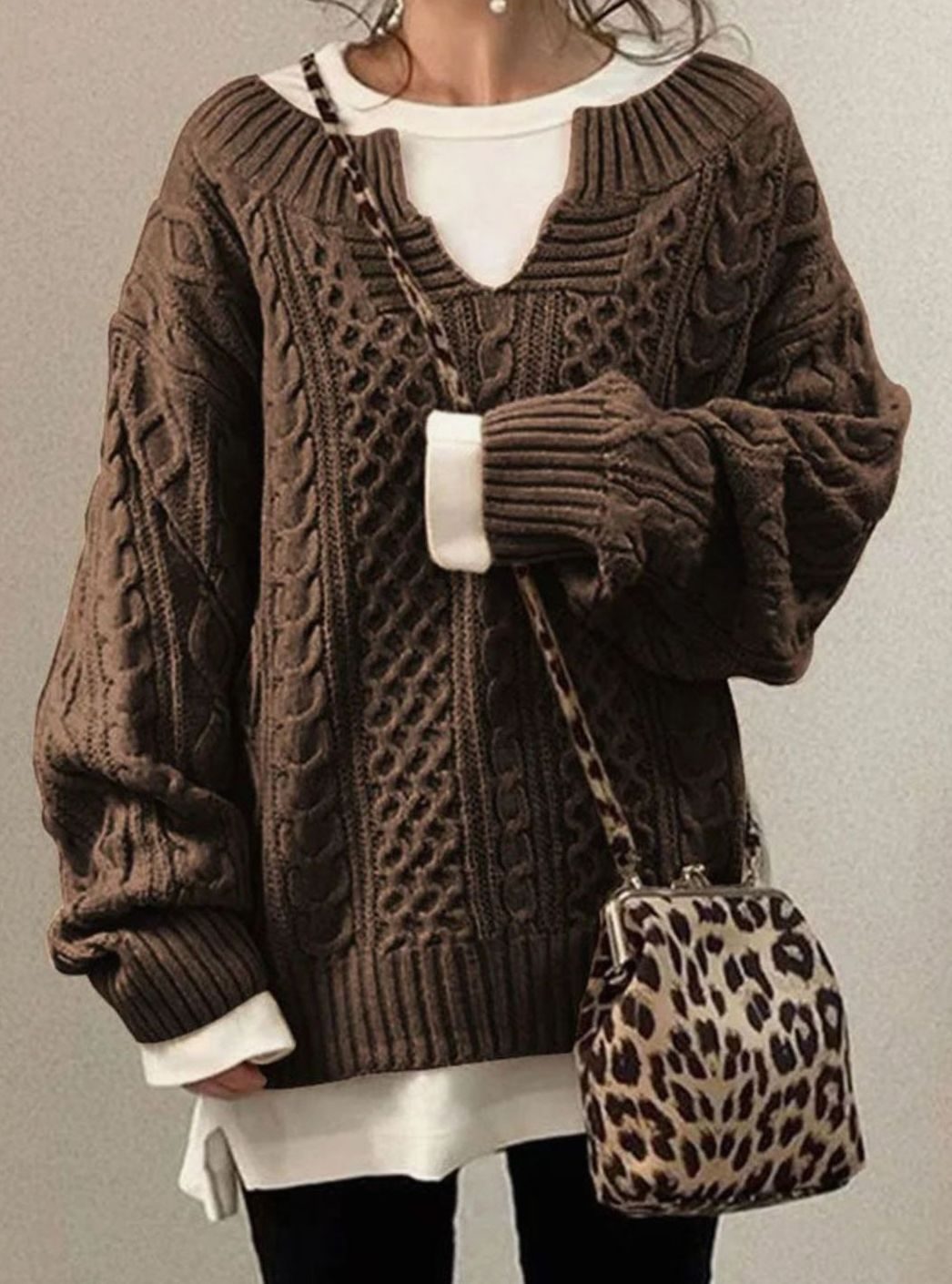 Jersey de Punto Trenzado Cómodo para Mujer con Cuello en V, Manga Larga y Estilo Oversize Relajado e Informal