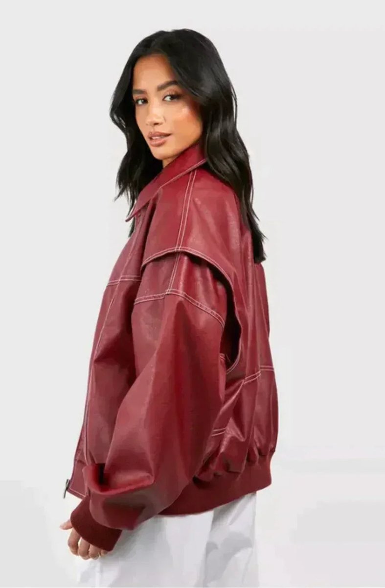 Renata | Cazadora bomber oversize con costuras en contraste