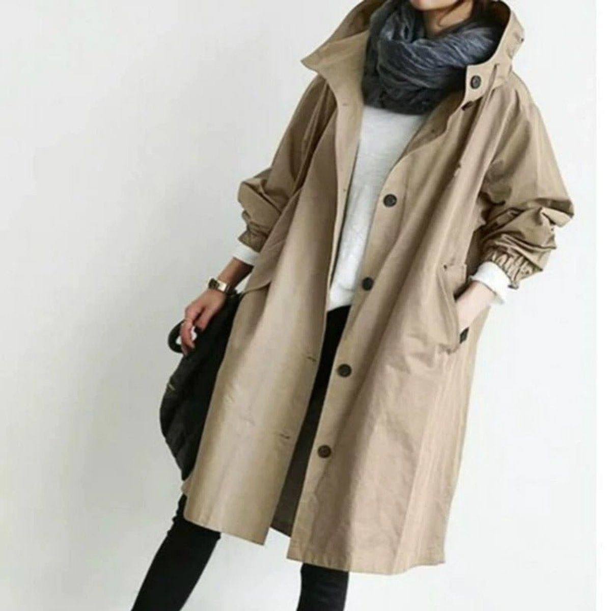 Maite | Abrigo oversize con capucha y botones