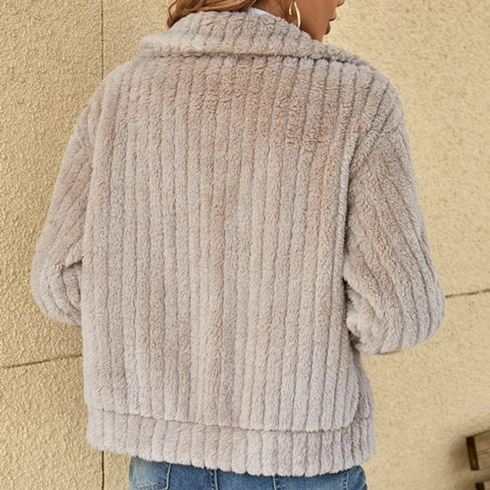 Roberta | Chaqueta acogedora con cremallera