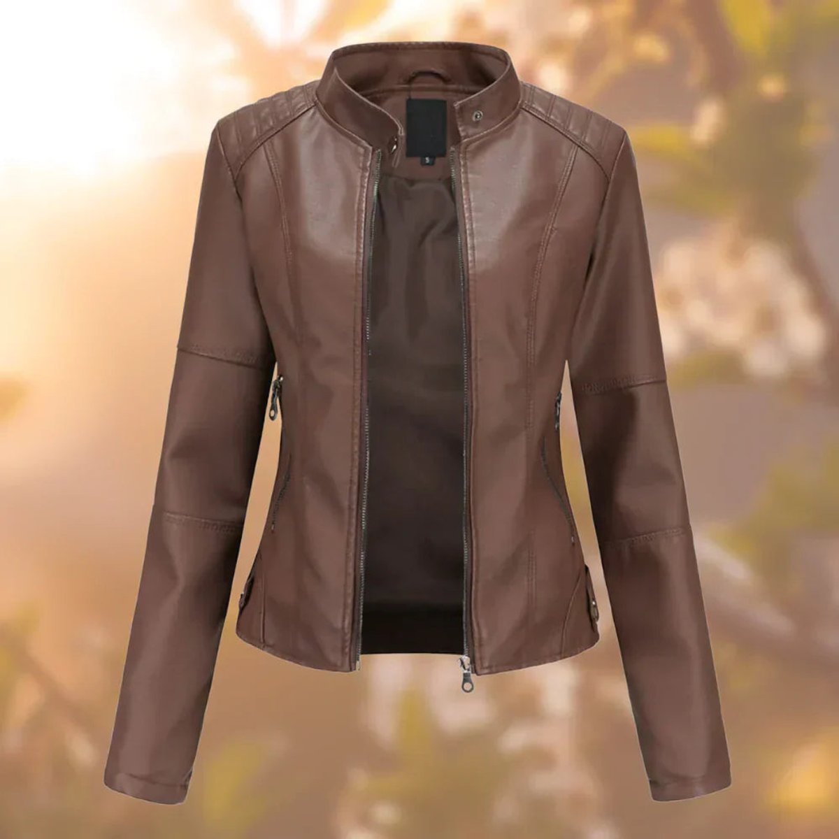 Lara | Chaqueta motera entallada con cremallera para mujer