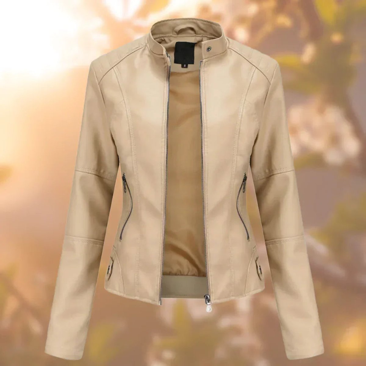 Lara | Chaqueta motera entallada con cremallera para mujer